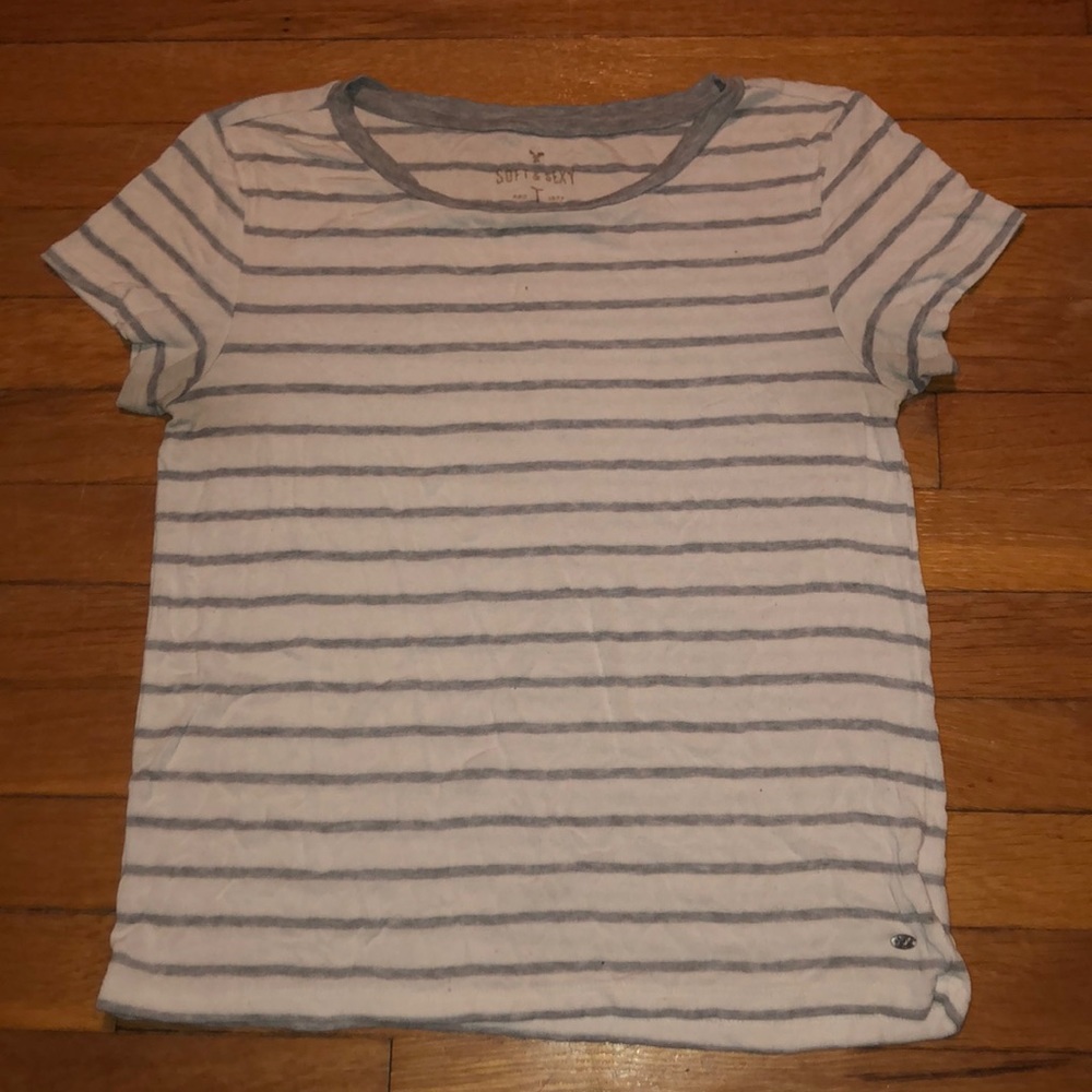 American Eagle tee